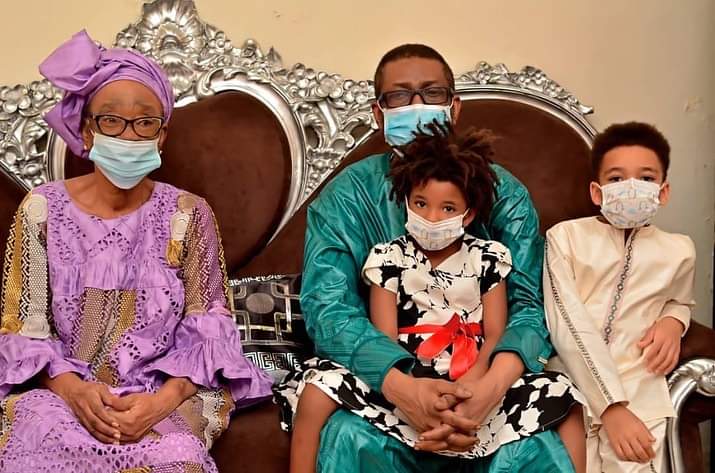Lire la suite à propos de l’article Photos – Youssou Ndour en mode Tabaski