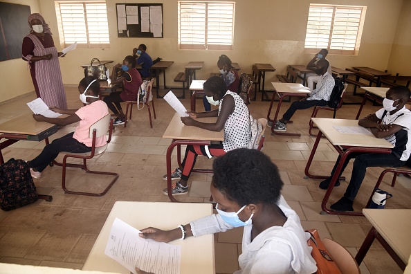 You are currently viewing Bfem 2020 : à Mbacké, les candidats composent avec les moustiques dans les salles d’examen