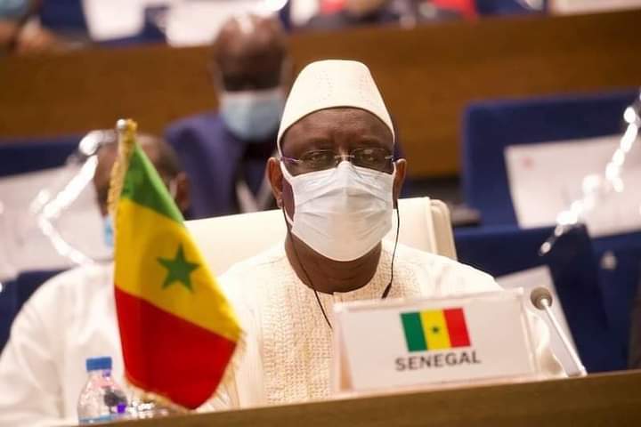 You are currently viewing Inondations : Macky Sall en conclave au Palais ce mardi matin