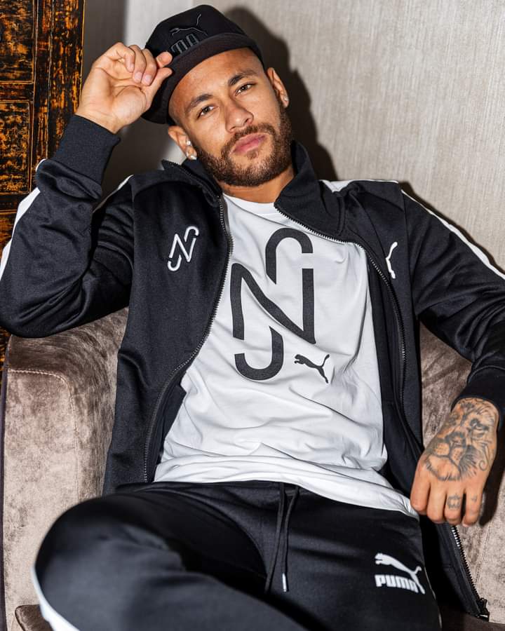 You are currently viewing Photos – Puma souhaite la bienvenue à Neymar