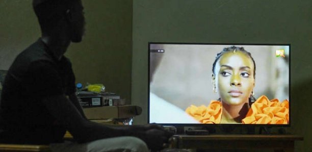 Lire la suite à propos de l’article Les séries sénégalaises à l’assaut de la planète pour faire de Dakar un petit Hollywood
