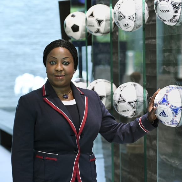 Lire la suite à propos de l’article Sommet du football mondial : le plaidoyer de Fatma Samoura