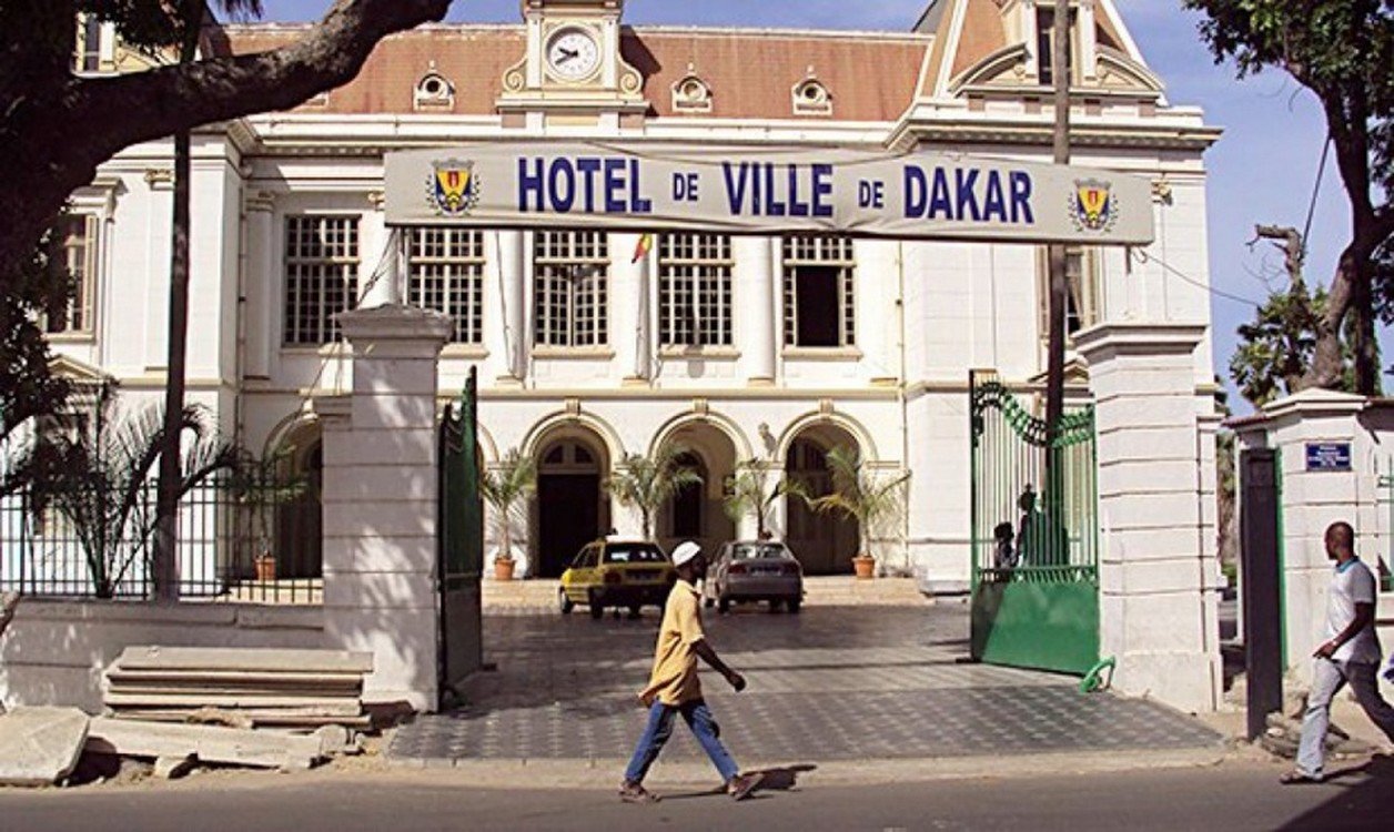 Lire la suite à propos de l’article Un agent de la Mairie de Dakar dans le pétrin à 3 ans de la retraite
