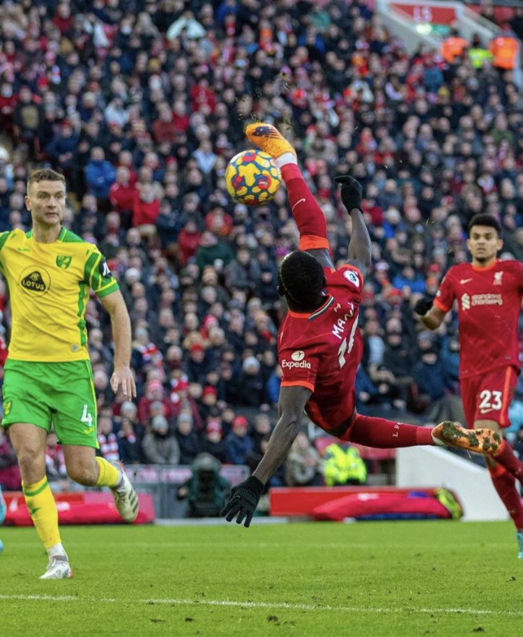 You are currently viewing Liverpool-Norwich (3-1) : quel retourné acrobatique de Sadio Mané !