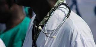 You are currently viewing Le “faux médecin” camerounais accusé d’avoir provoqué la mort d’un pharmacien