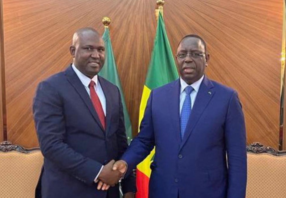 You are currently viewing Le président Macky Sall renouvelle sa confiance au DG de l’ORSE, Idriss Junior Diallo
