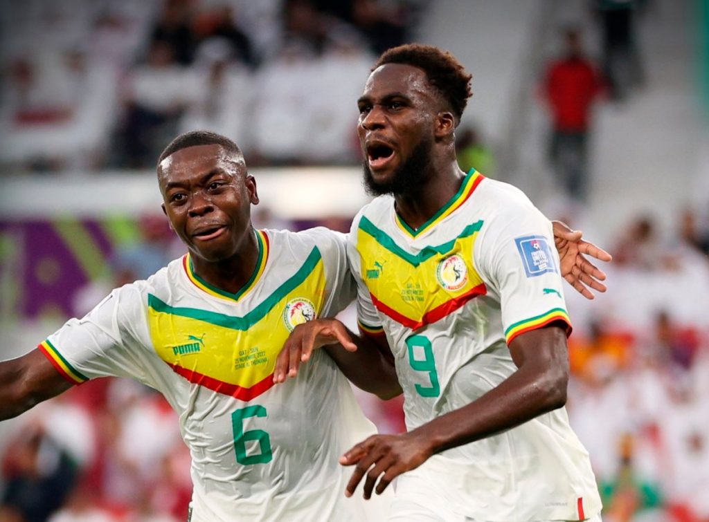 Le Sénégal refroidit le Qatar pour une première victoire africaine au Mondial