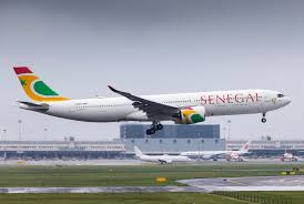 You are currently viewing “Vol rempli de blancs” : un maire BBY dénonce le comportement discriminatoire d’Air Sénégal