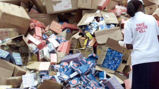 Faux médicaments : un dépôt clandestin démantelé à Keur Massar