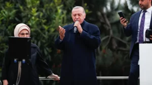 Read more about the article Présidentielle en Turquie : Erdogan revendique la victoire
