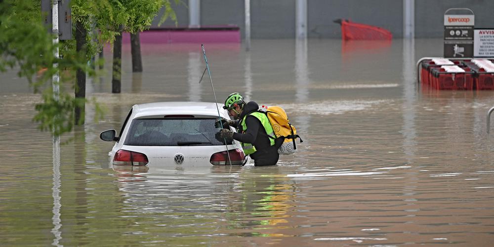 You are currently viewing Inondations en Italie : 2 nouveaux corps retrouvés porte le nombre de victimes à 11
