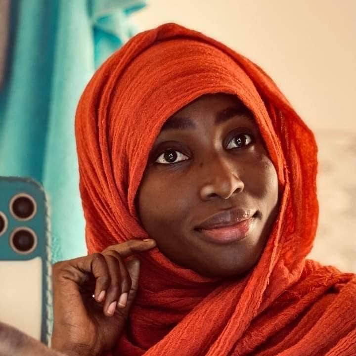 You are currently viewing Pastef : “Falla Fleur”, la juriste à Dakarnave tombée pour appel à l’insurrection