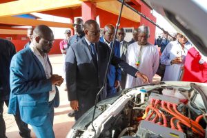 Read more about the article Yenne : Macky Sall inaugure une Zone d’aménagement des mécaniciens de 15,3 milliards FCfa