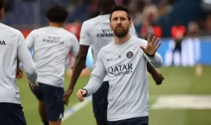 Read more about the article PSG : Messi sifflé, Lizarazu a honte !