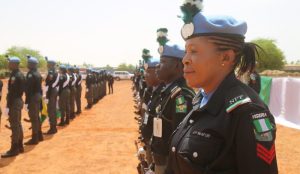 Read more about the article La médaille des Nations unies décernée à 164 policiers de la MINUSMA à Tombouctou