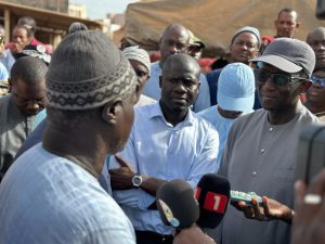 Lire la suite à propos de l’article Visite des points de vente de moutons de Dakar : Amadou Ba satisfait 