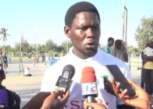Read more about the article L’activiste Pape Abdoulaye Touré en garde à vue