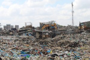 Read more about the article Centrafrique : la MINUSCA encourage les habitants à combattre la pollution plastique