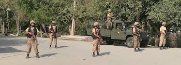 You are currently viewing Pakistan: 102 personnes jugées par des tribunaux militaires pour les violences du 9 mai
