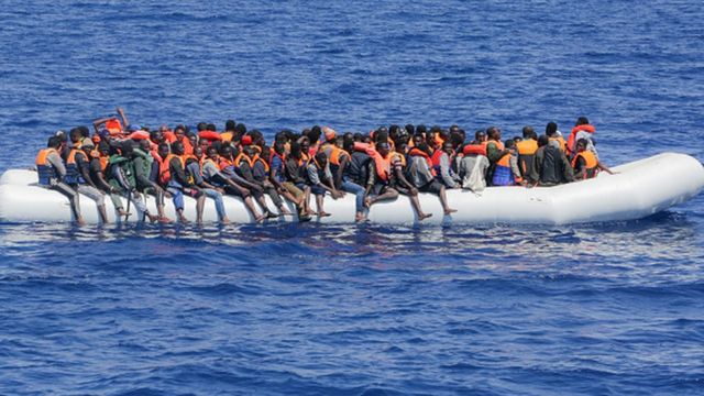 You are currently viewing Route des Canaries : 300 migrants partis du Sénégal portés disparus en mer