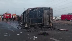 Lire la suite à propos de l’article Inde: 25 morts après l’incendie d’un bus