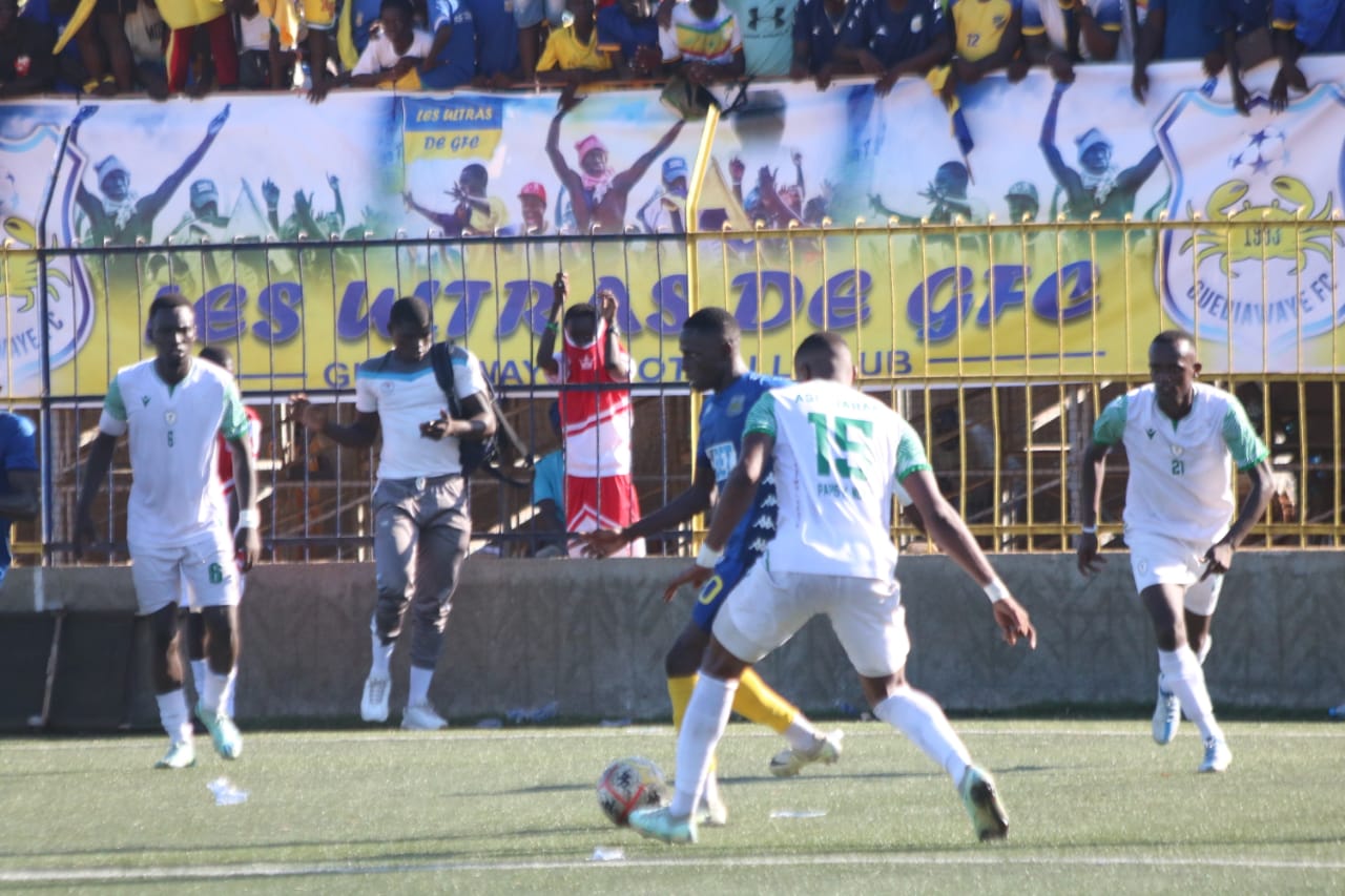You are currently viewing Coupe du Sénégal (1/2) : Guédiawaye FC-Jaraaf interrompu après un penalty