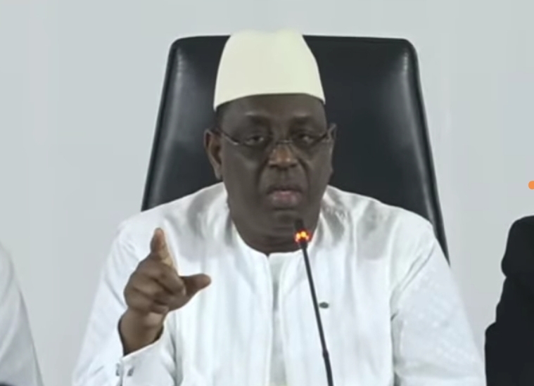 You are currently viewing Palais – Macky Sall « valide » le 3e mandat