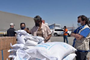 Read more about the article Accord avec Damas pour le transport de l’aide humanitaire aux zones rebelles (ONU)