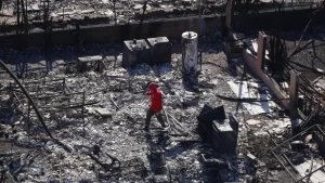 Lire la suite à propos de l’article Incendies à Hawaï: des scènes d’apocalypse à Lahaina