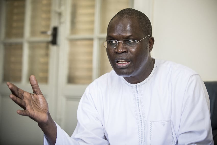 You are currently viewing Emigration clandestine : Khalifa Sall parle aux jeunes