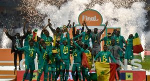 Lire la suite à propos de l’article Tirage au sort CAN 2023 : le Sénégal dans le groupe C avec le… Cameroun