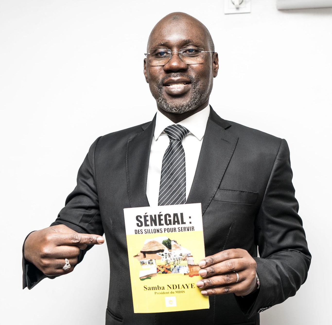 You are currently viewing Grands trains du Sénégal : le directeur Samba Ndiaye limogé