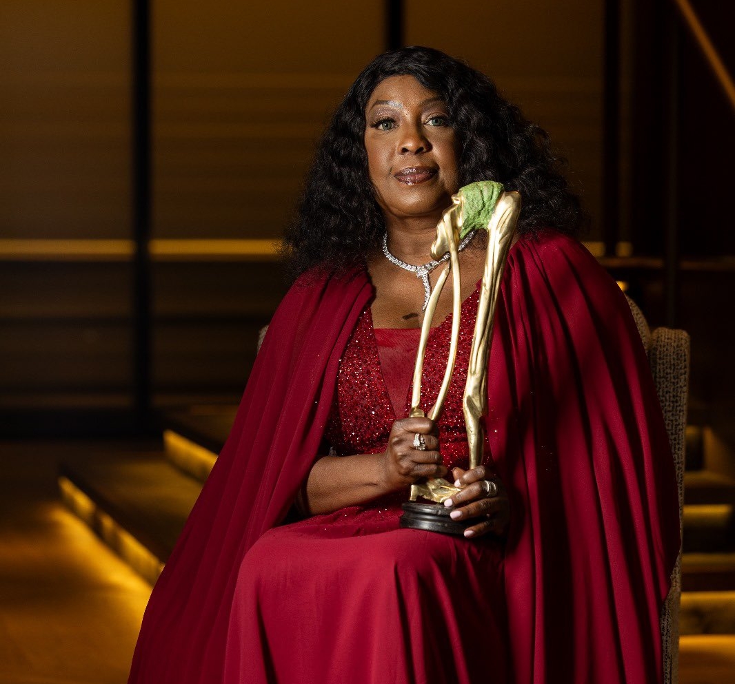 You are currently viewing FIFA : Fatma Samoura reçoit le prix Best of Africa Legacy