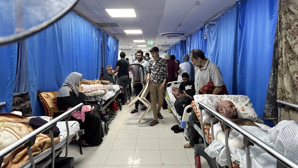 You are currently viewing Hôpital al-Chifa à Gaza: au moins «179 corps» ont été enterrés dans une «fosse commune»