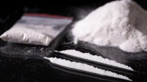 Lire la suite à propos de l’article Trafic de cocaïne : l’OCRTIS saisit 8 kg, quatre individus interpellés 