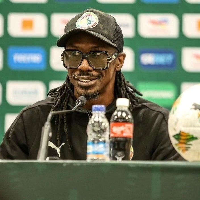 You are currently viewing Aliou Cissé : « Rester focus »