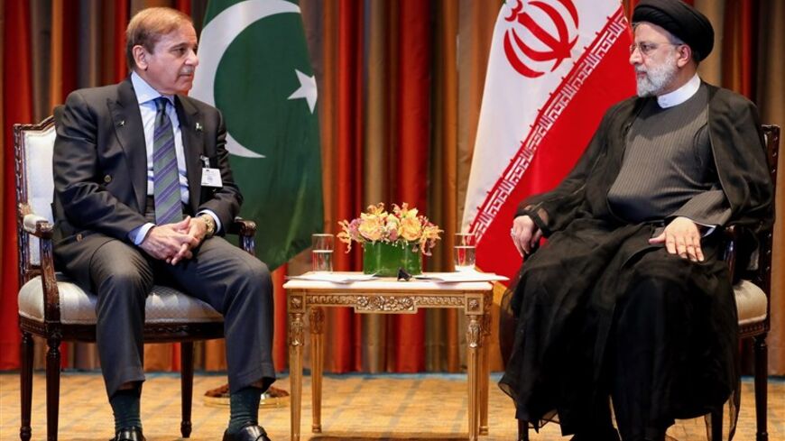 You are currently viewing Détente entre l’Iran et le Pakistan: leurs ambassadeurs vont reprendre leurs fonctions