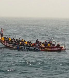 Lire la suite à propos de l’article Dakar : une pirogue de 154 migrants interceptée