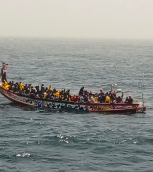 You are currently viewing Dakar : une pirogue de 154 migrants interceptée