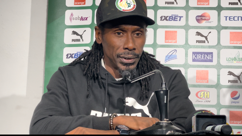You are currently viewing Aliou Cissé, coach des Lions : « Que les gens ne s’inquiètent pas de ma force mentale »