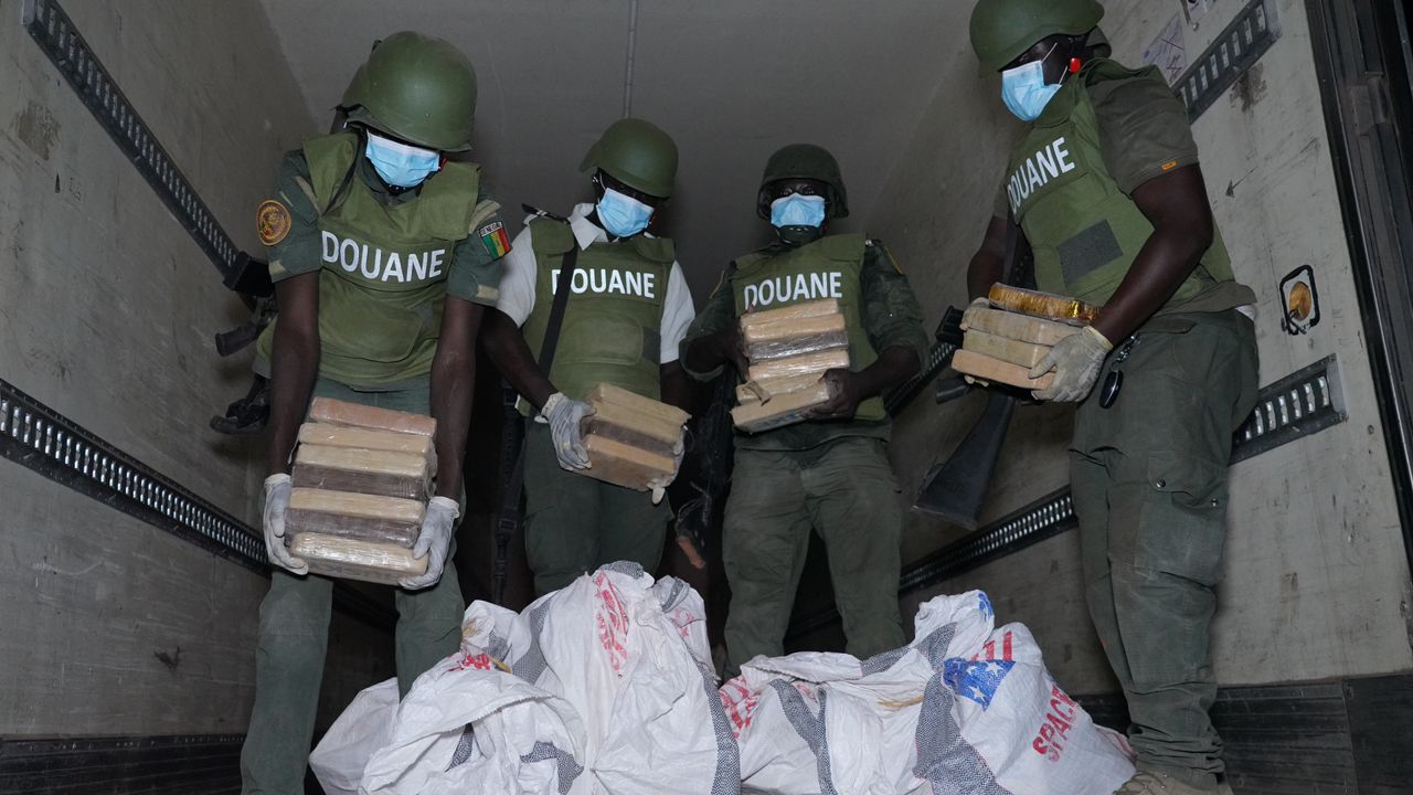 You are currently viewing Kidira : 1137,6 kilos de cocaïne interceptés un camion malien