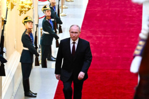 Lire la suite à propos de l’article Russie: Vladimir Poutine a prêté serment pour un cinquième mandat