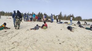 Lire la suite à propos de l’article «Barca walla Barsakh» : 2 corps sans vie, plus de 200 candidats secourus à Gandiole