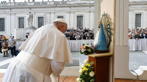 Lire la suite à propos de l’article Le Pape demande l’intercession de Marie pour la paix dans les pays en guerre