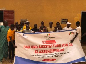 Lire la suite à propos de l’article Ngathie Nawdé : l’Association Jokoo Sénégal-Deutschland dote le CEM de Daga Diakhaté de deux salles de classe