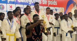 Lire la suite à propos de l’article Judo : Amajelo, champion du Sénégal en juniors !