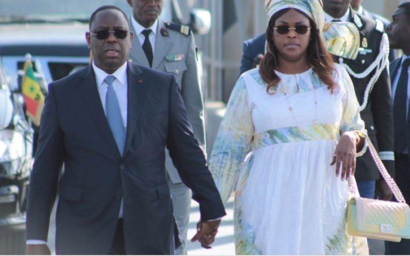 Lire la suite à propos de l’article Macky Sall absent, Marème Faye Sall à Dakar pour le mariage de son fils